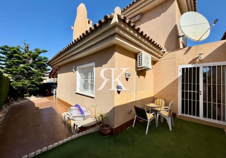 Revente - villa - Torrevieja - Costa Blanca