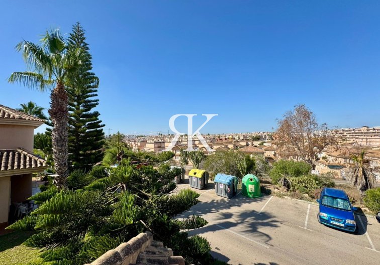 Revente - villa - Torrevieja - Costa Blanca