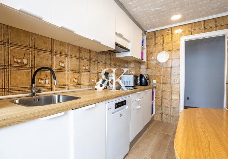 Resale - Apartment - Torrevieja - Costa Blanca