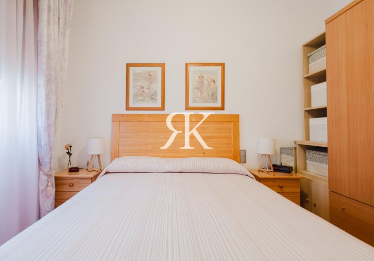 Resale - Bungalow - Torrevieja - Costa Blanca