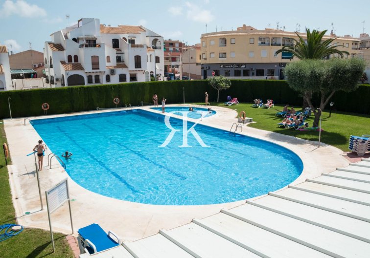 Resale - Bungalow - Torrevieja - Costa Blanca
