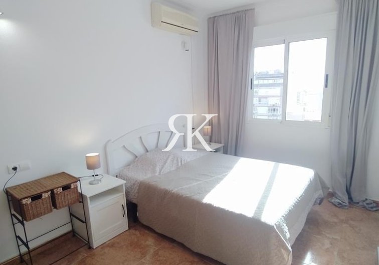 Segunda mano - Apartamento  - Torrevieja - CASCO URBANO