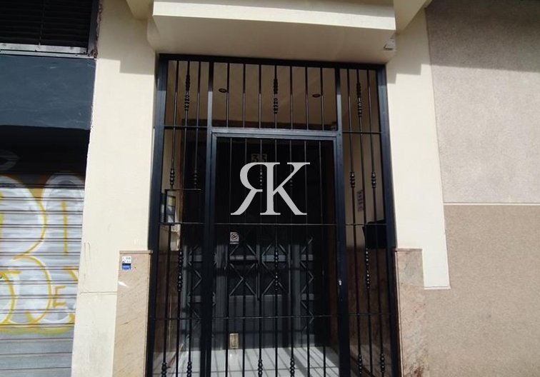 Segunda mano - Apartamento  - Torrevieja - CASCO URBANO