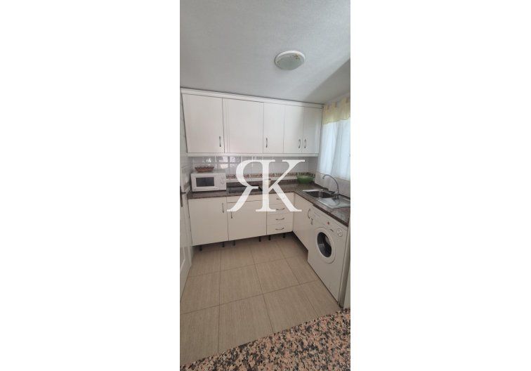 Resale - Apartment - Torrevieja - La Mata Pueblo