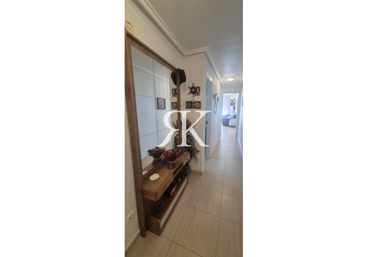 Resale - Apartment - Torrevieja - La Mata Pueblo