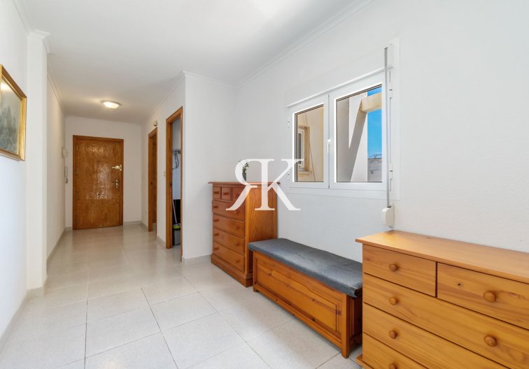 Resale - Apartment - Torrevieja - Playa del Cura