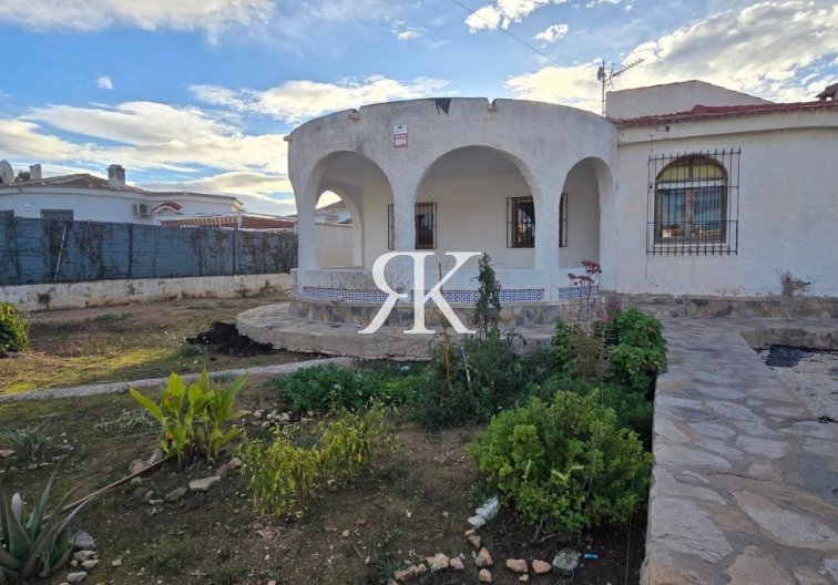 Revente - villa - Torrevieja - Costa Blanca