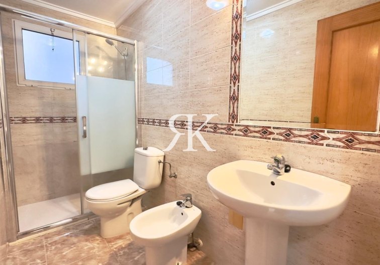 Wiederverkauf - Wohnung - Torrevieja - Playa del Cura