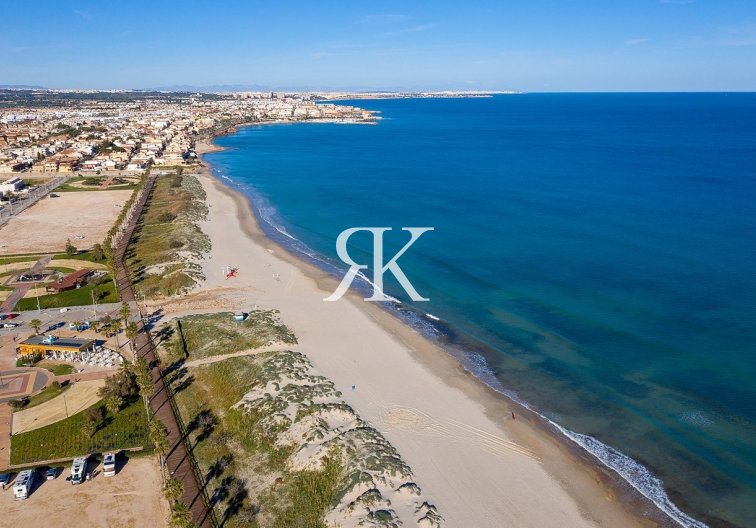 Resale - Semi-detached Villa  - Torre de la Horadada - Playa de las Higuericas