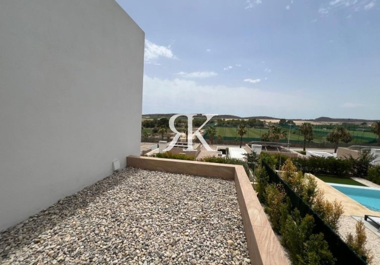 Resale - Semi-detached Villa  - Algorfa - La Finca Golf