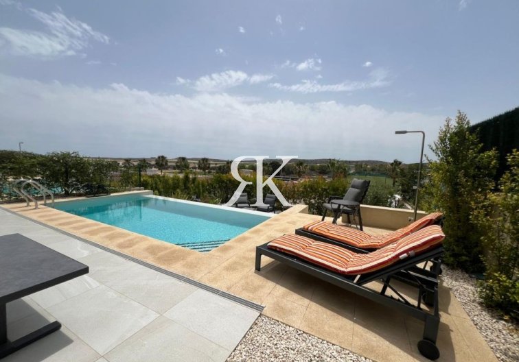 Resale - Semi-detached Villa  - Algorfa - La Finca Golf