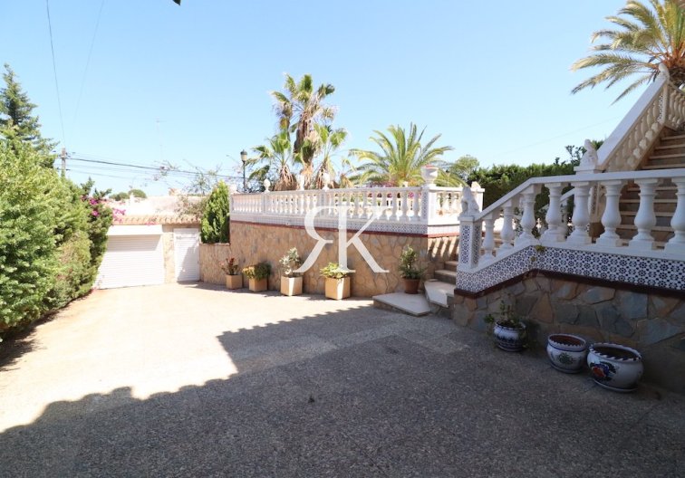 Herverkoop - Vrijstaande villa - Torrevieja - Los Balcones - Los Altos 