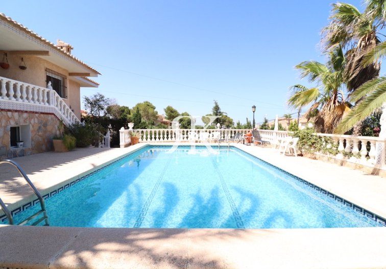 Herverkoop - Vrijstaande villa - Torrevieja - Los Balcones - Los Altos 