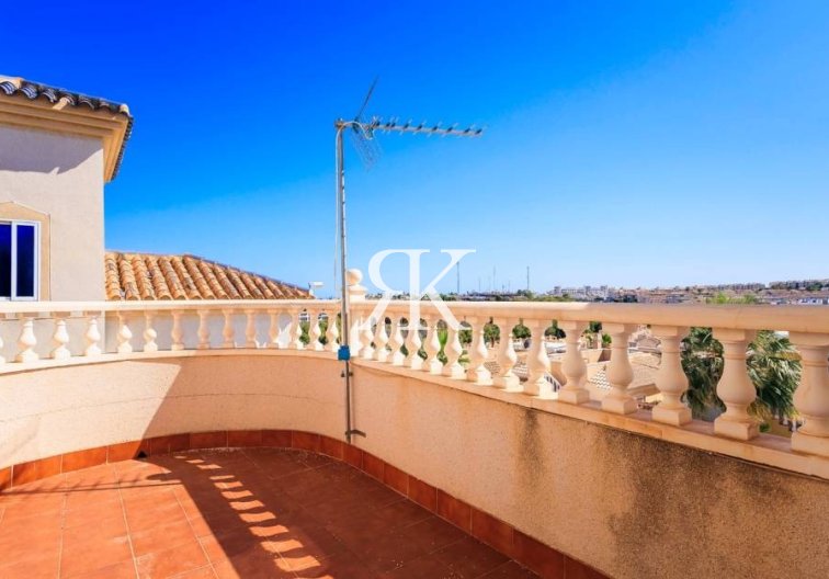 Resale - Semi-detached Villa  - San Miguel de Salinas - Blue Lagoon