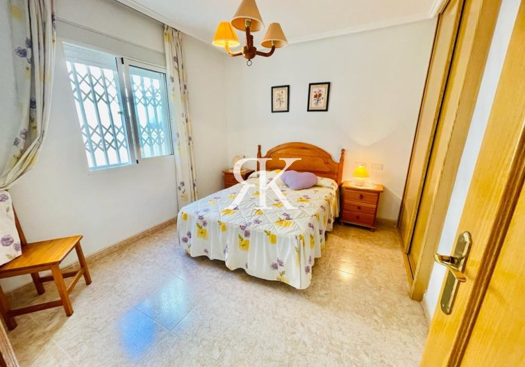 Wiederverkauf - Wohnung - Torrevieja - Playa del Cura