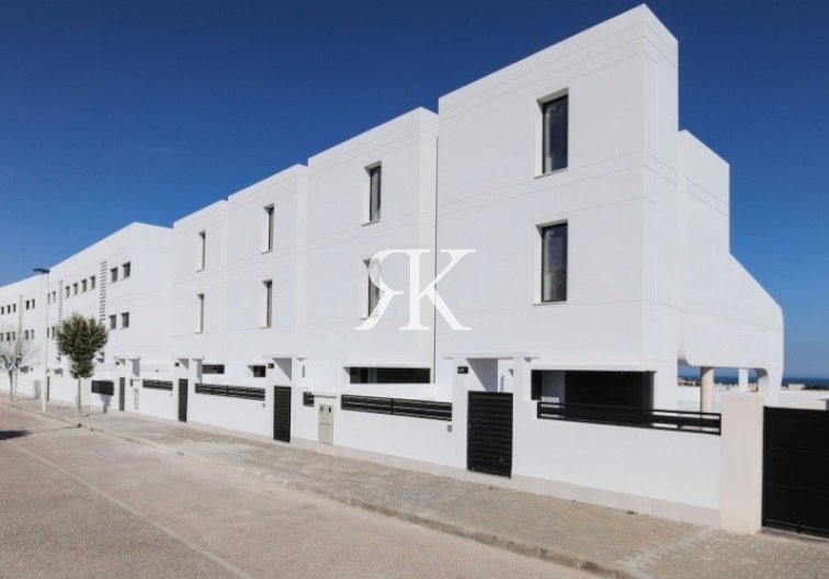 New build Key in hand - Detached Villa - Guardamar del Segura - Urbanizaciones