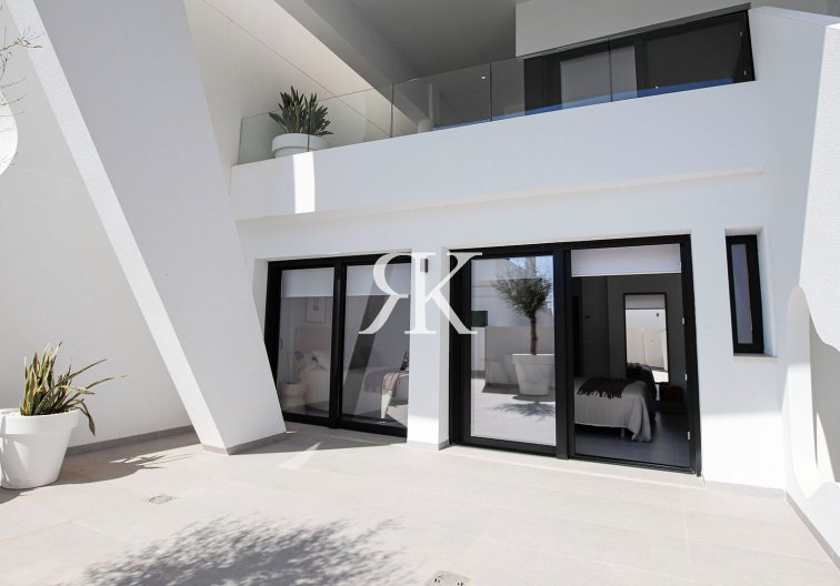 New build Key in hand - Detached Villa - Guardamar del Segura - Urbanizaciones