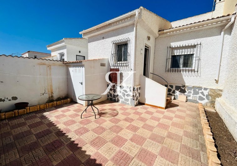 Herverkoop - Vrijstaande villa - Torrevieja - El Chaparral