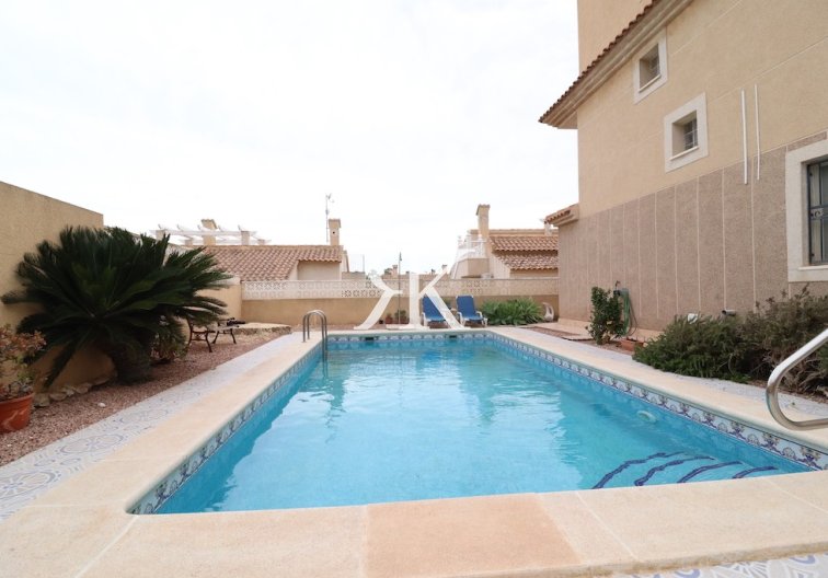 Wiederverkauf - Freistehende Villa - Torrevieja - Los Balcones - Los Altos 