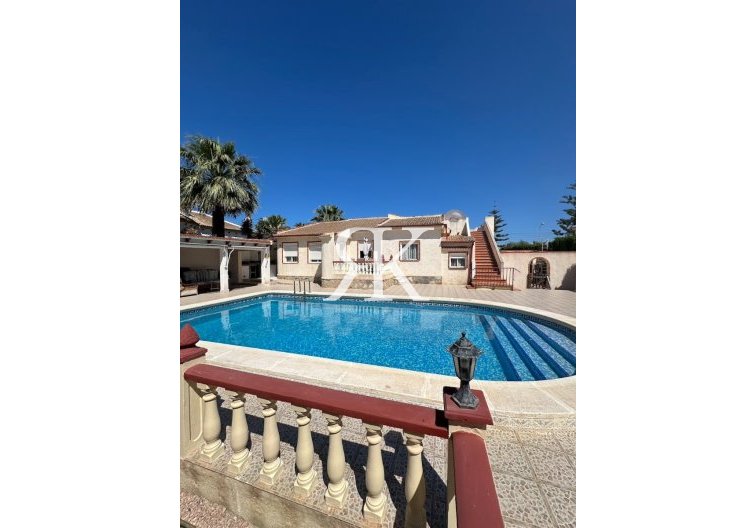 Resale - Detached Villa - Torrevieja - El Chaparral