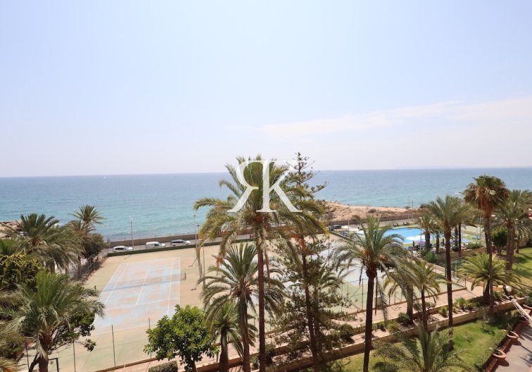 Gebouwd op aanvraag - Appartement - Alicante - Albufereta