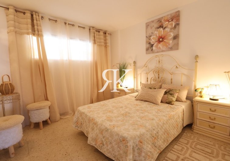 Construida bajo pedido - Apartamento  - Alicante - Albufereta