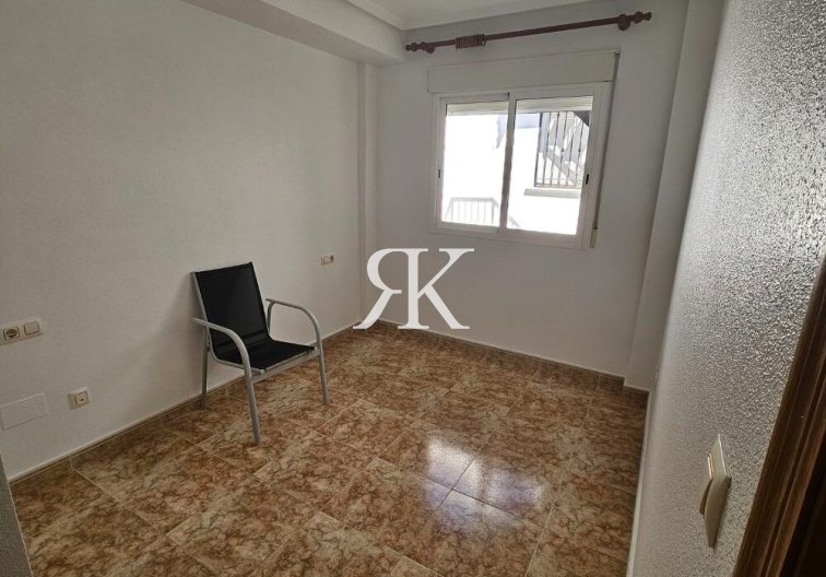 Resale - Apartment - Torrevieja - Punta Prima