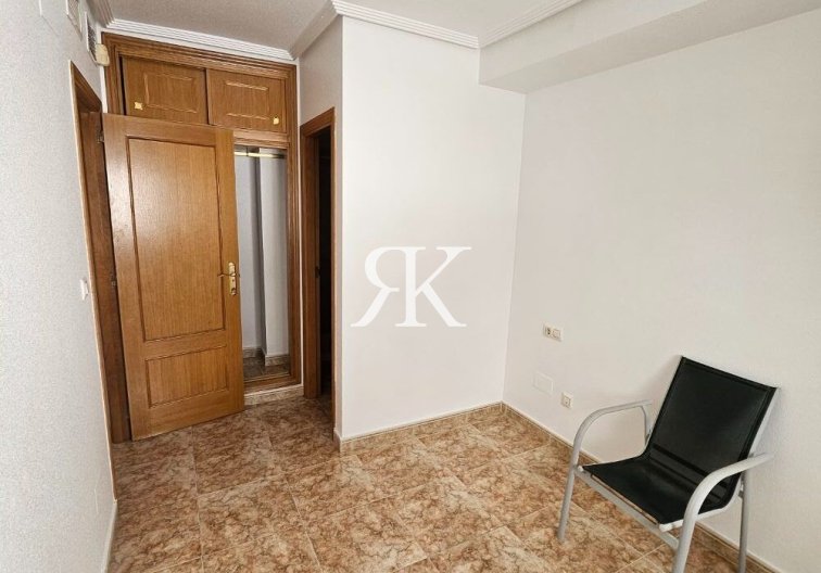 Resale - Apartment - Torrevieja - Punta Prima