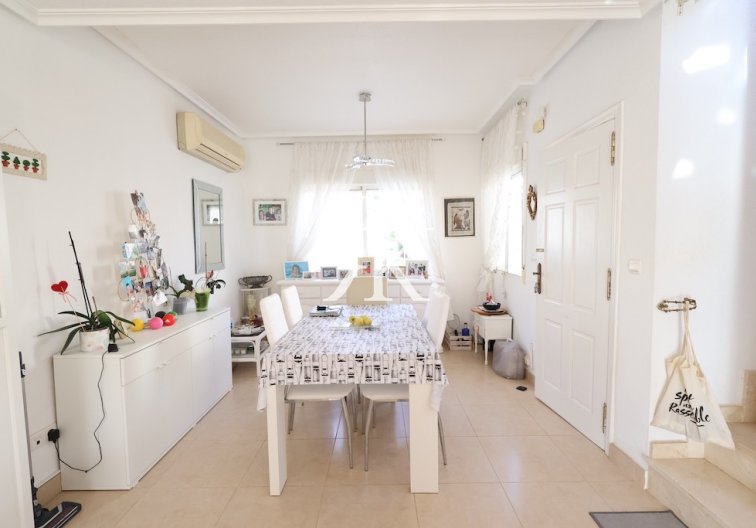 Resale - Detached Villa - Orihuela Costa - Playa Flamenca