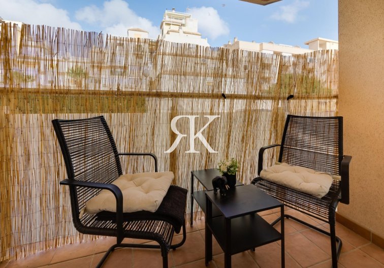 Herverkoop - Appartement - Torrevieja - Calas Blancas