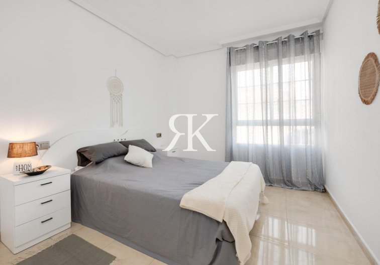 Gebouwd op aanvraag - Appartement - Torrevieja - Calas Blancas