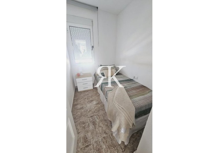 Construida bajo pedido - Apartamento  - Torrevieja - Calas Blancas