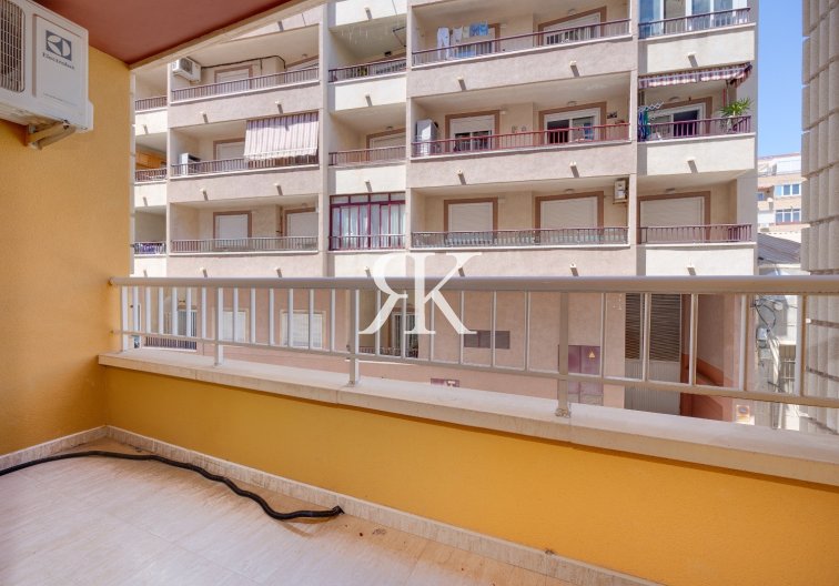 Revente - Appartement - Torrevieja - Centro