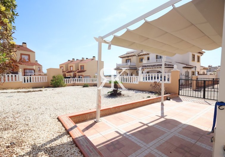 Resale - Semi-detached Villa  - Orihuela - Lomas de Cabo Roig-Los Dolses