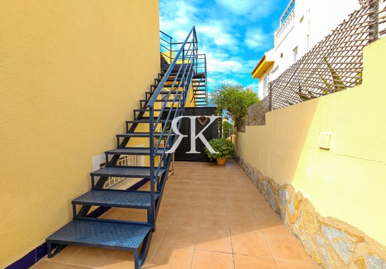 Resale - Semi-detached Villa  - Rojales - Ciudad Quesada