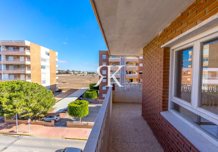 Resale - Apartment - Torrevieja - Punta Prima