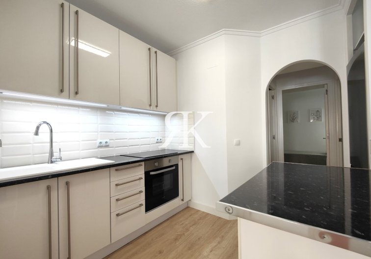 Herverkoop - Appartement - Torrevieja - Calas Blancas