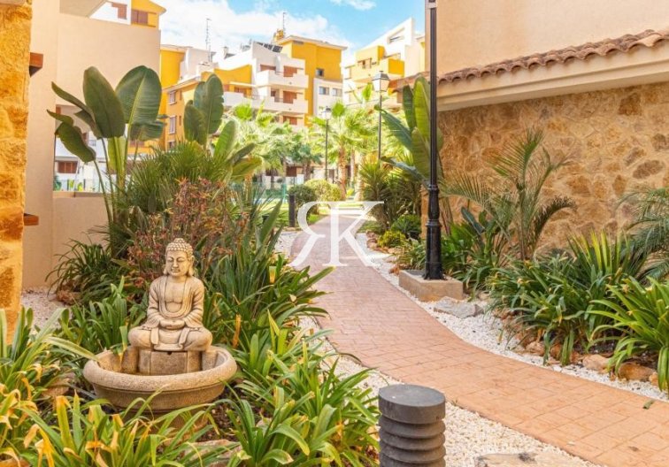 Resale - Apartment - Torrevieja - Punta Prima