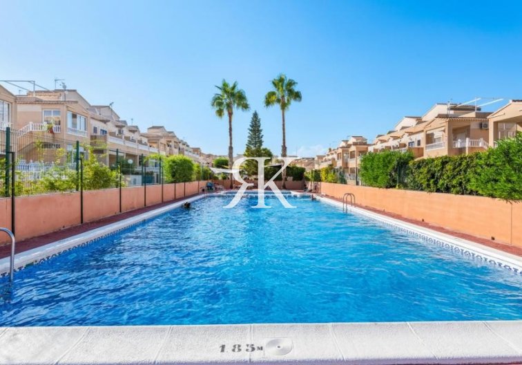 Resale - Apartment - Torrevieja - Punta Prima