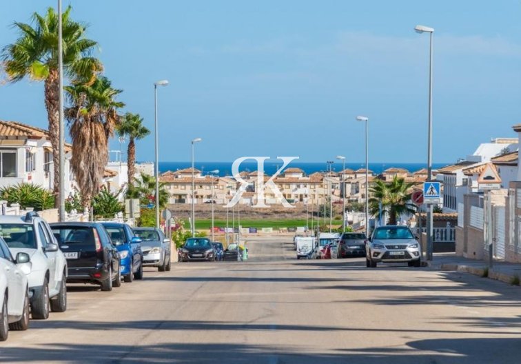 Segunda mano - Apartamento  - Orihuela - Punta Prima