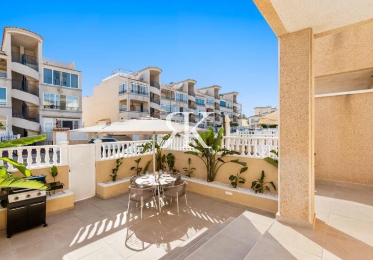 Resale - Apartment - Torrevieja - Punta Prima