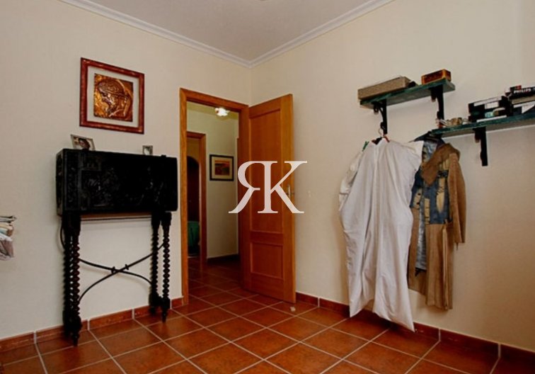 Resale - Townhouse - Los Montesinos