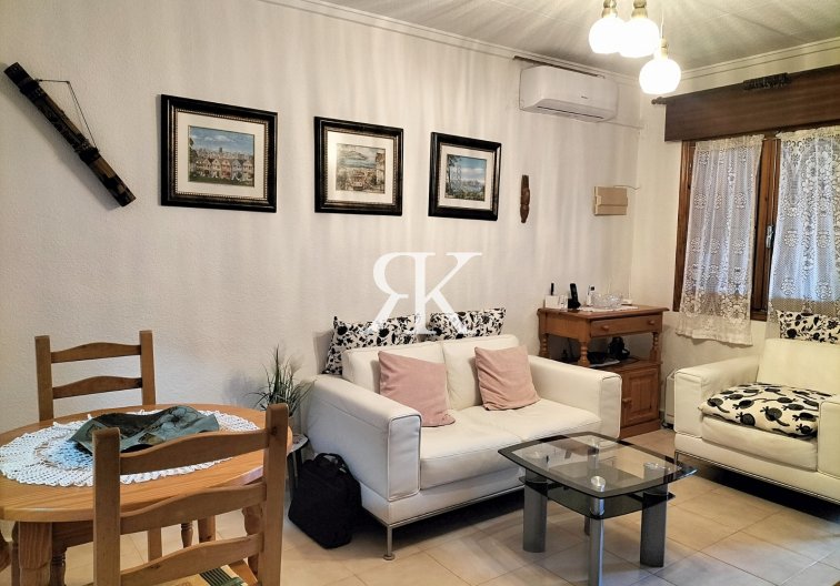 Resale - Bungalow - Torrevieja - El Chaparral