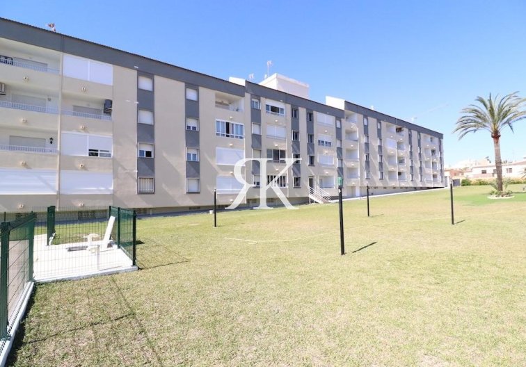 Resale - Apartment - Torrevieja - Punta Prima