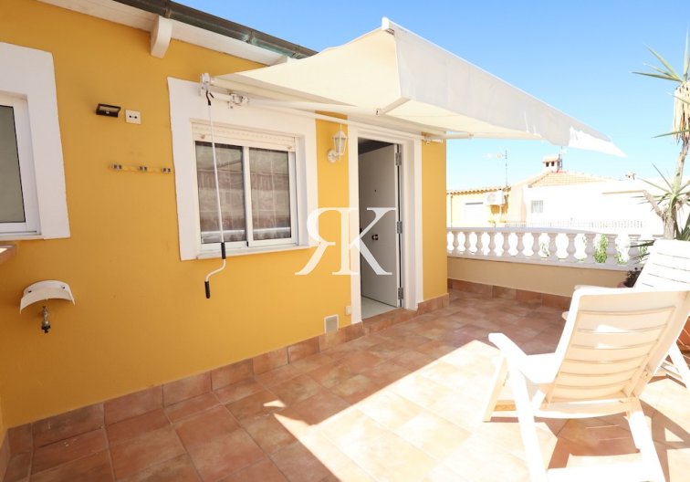 Herverkoop - Halfvrijstaande villa - Orihuela Costa - Cabo Roig 