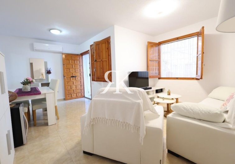 Resale - Apartment - Orihuela Costa - La Regia