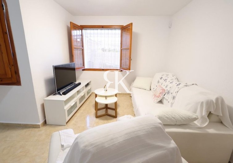 Resale - Apartment - Orihuela Costa - La Regia