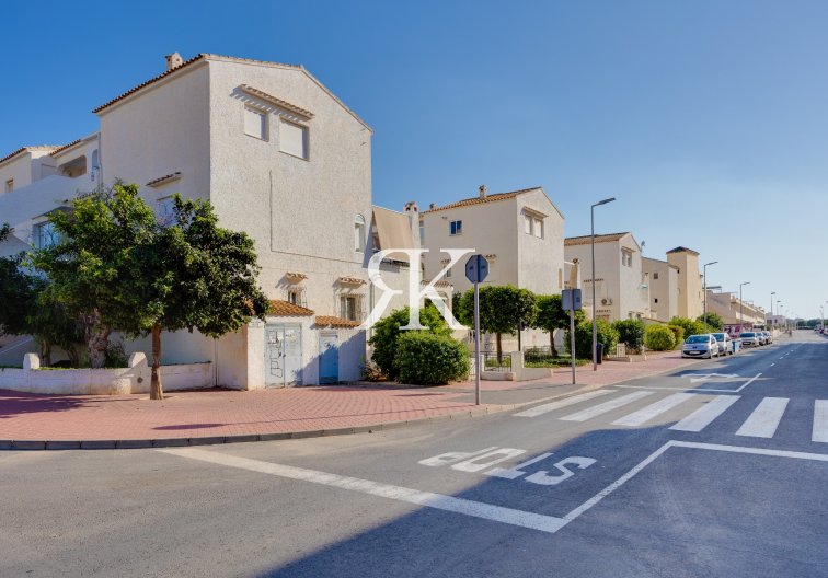 Wiederverkauf - Penthaus - Torrevieja - Playa de los Naúfragos