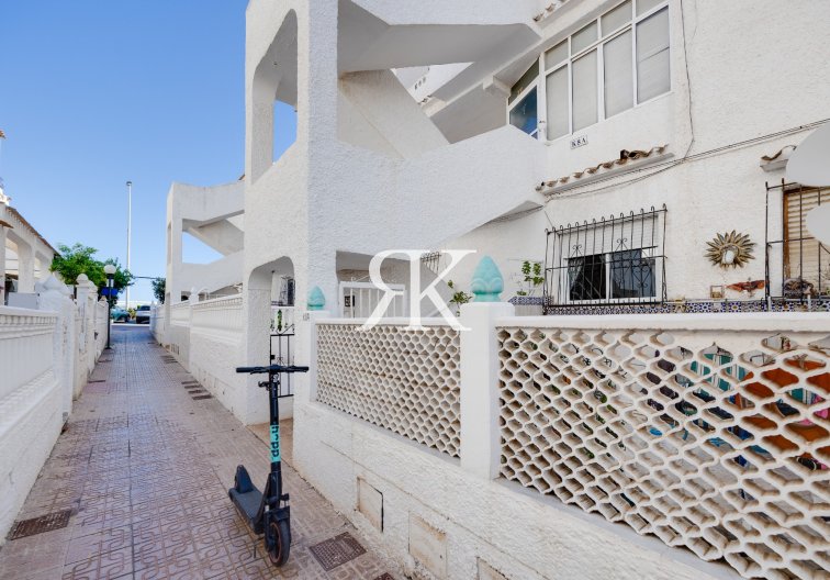 Herverkoop - Penthouse - Torrevieja - Playa de los Naúfragos