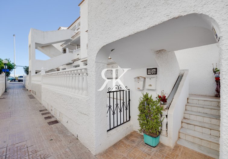 Resale - Penthouse - Torrevieja - Playa de los Naúfragos